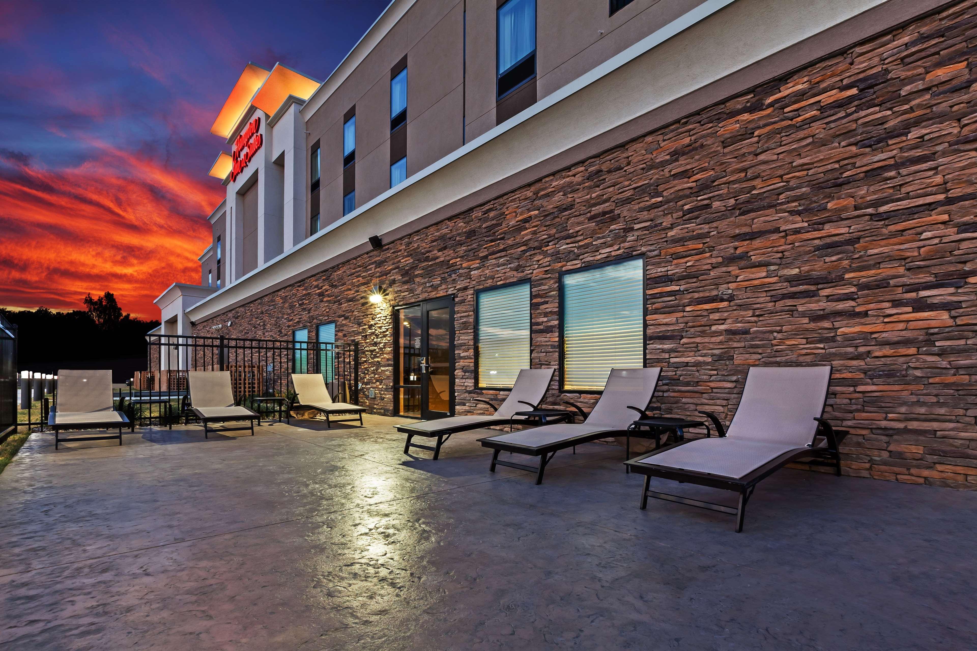 Hampton Inn & Suites Claremore Exterior photo
